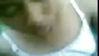 Spectacled punapea armastab seksamreka seda, kui tema auk on perses sex machine