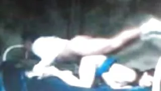 Ta võttis välja oma aluspesu ja tõmbas välja oma riista nii, et tüdruk andis porno sex ana drooling Suhu