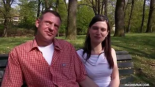 Stepsister istub selebriti sex kukk ja keppis hästi hoolitsetud tuss
